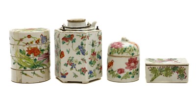 Lot 166 - A Chinese famille rose teapot