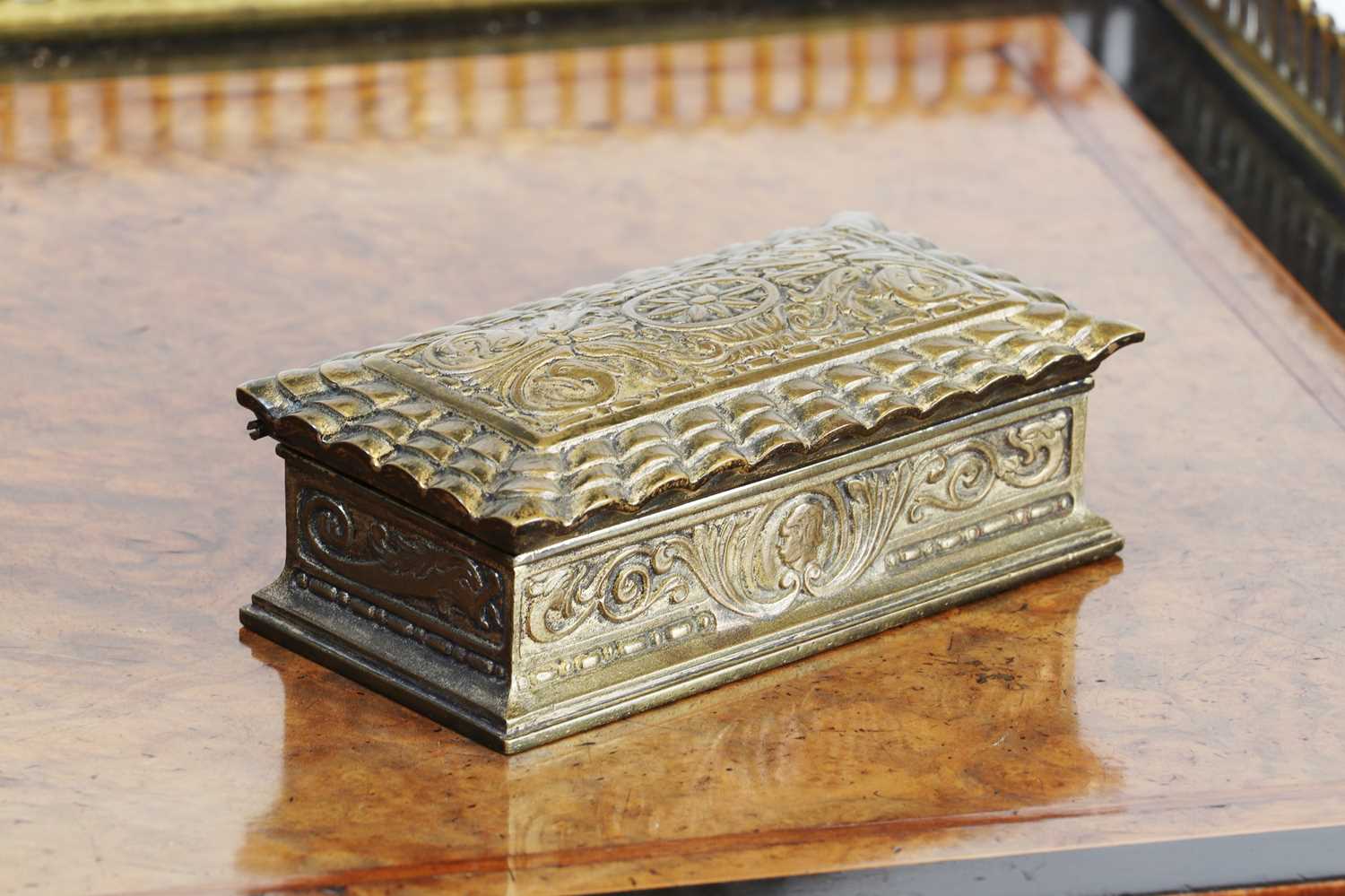 Lot 101 - A Tiffany Studios gilt bronze stamp box