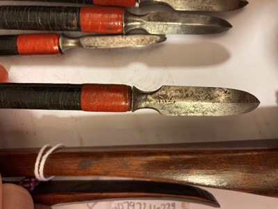 Lot 93 - A Japanese ebira (quiver) and five arrows