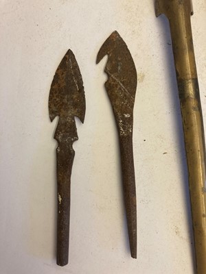 Lot 45 - A collection of Japanese blades