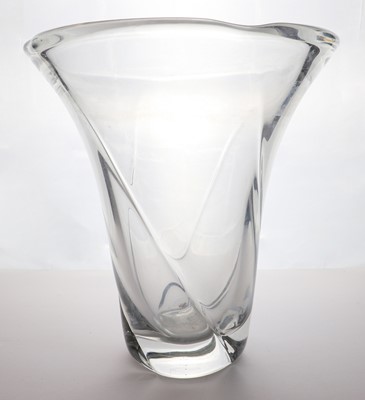Lot 265 - A Daum clear glass vase