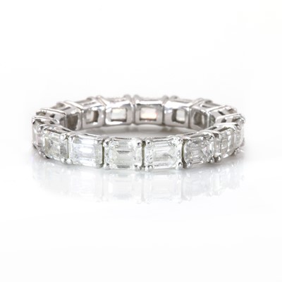 Lot 148 - A platinum diamond set full eternity ring