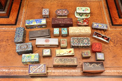 Lot 138 - A collection of cloisonne stamp boxes