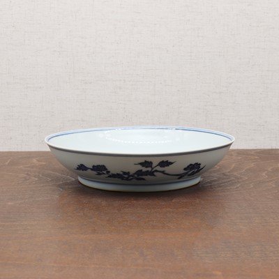 Lot 110 - A Chinese blue and white plate