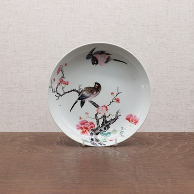 Lot 134 - A Chinese famille rose plate