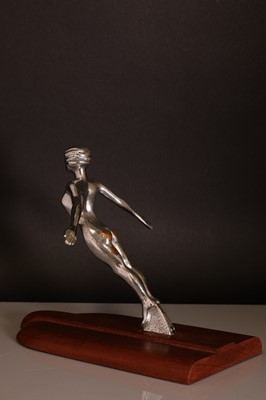 Lot 205 - An Art Deco 'Desmo' cast and chrome car mascot