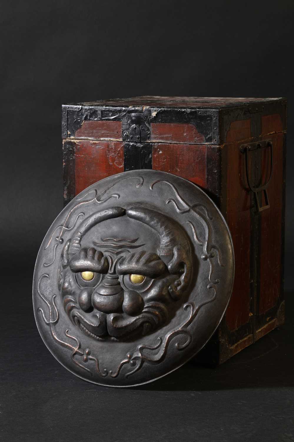 Lot 105 - A Japanese shield or plaque