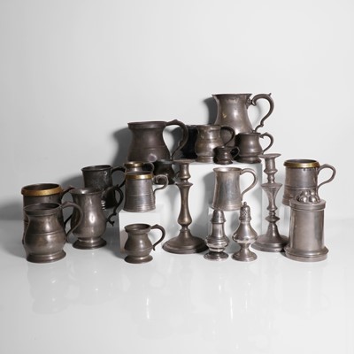 Lot 89 - A large collection of pewter items