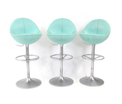 Lot 621 - A set of three contemporary bar stools