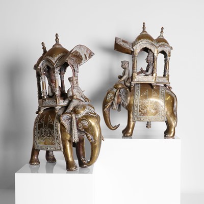 Lot 246 - A pair of brass elephants