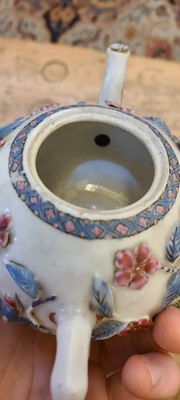 Lot 122 - A collection of six Chinese porcelain teapots