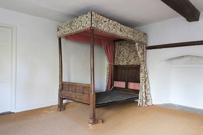Lot 21 - An oak tester bed