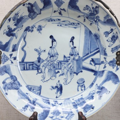 Lot 32 - Two Chinese blue and white plates