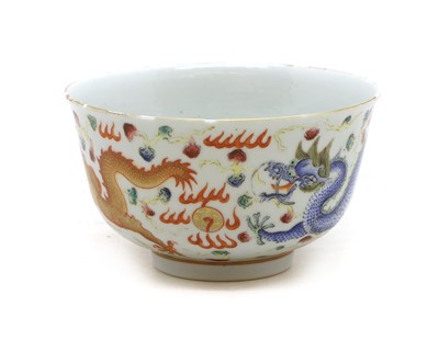 Lot 91 - A Chinese famille rose bowl