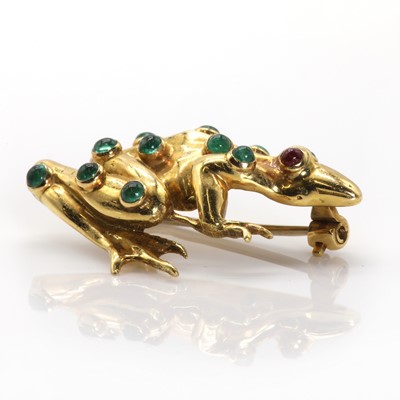 Lot 68 - An 18ct gold emerald and ruby frog brooch, by Theo Fennell