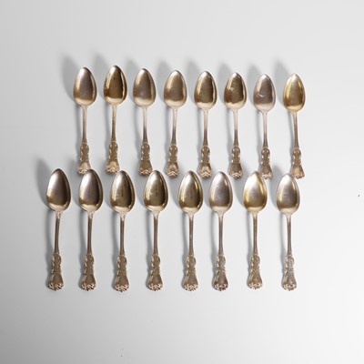 Lot 115 - A composed Russian silver and silver-gilt table service