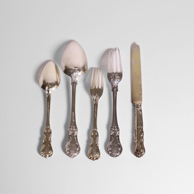 Lot 115 - A composed Russian silver and silver-gilt table service