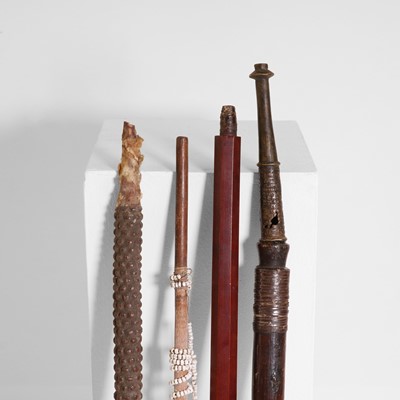 Lot 49 - A collection of pipes