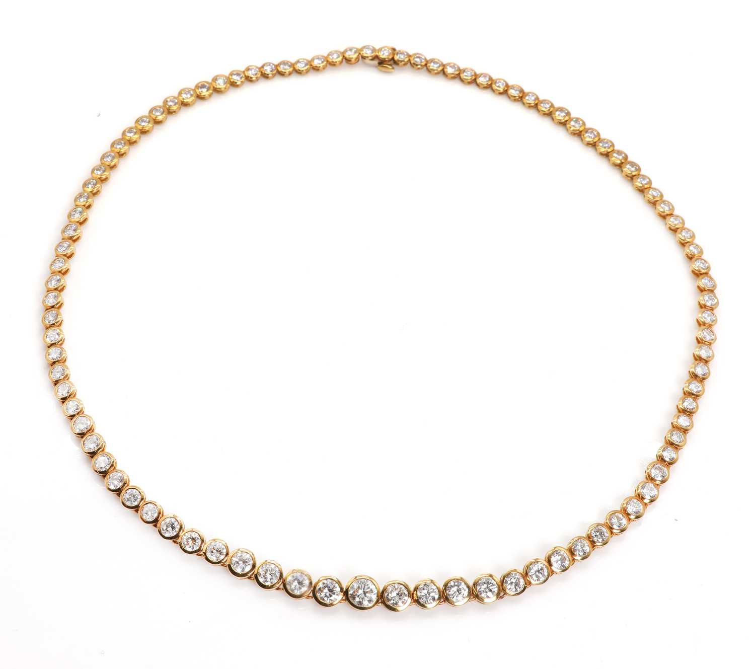 Lot 92 - A graduated diamond rivière necklace
