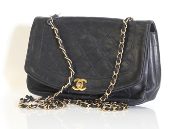 Lot 322 - A Chanel vintage black leather border bag