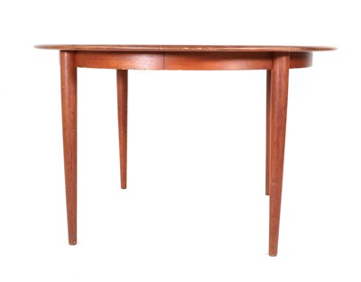 Lot 341 - A Danish teak circular dining table