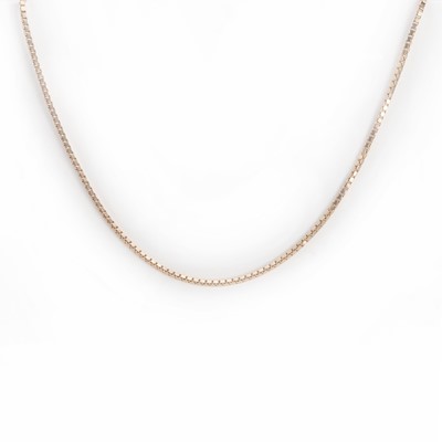 Lot 1230 - A rose gold box link chain