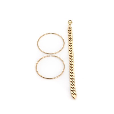 Lot 1239 - A 9ct gold curb link bracelet and a pair of 9ct gold hoop earrings