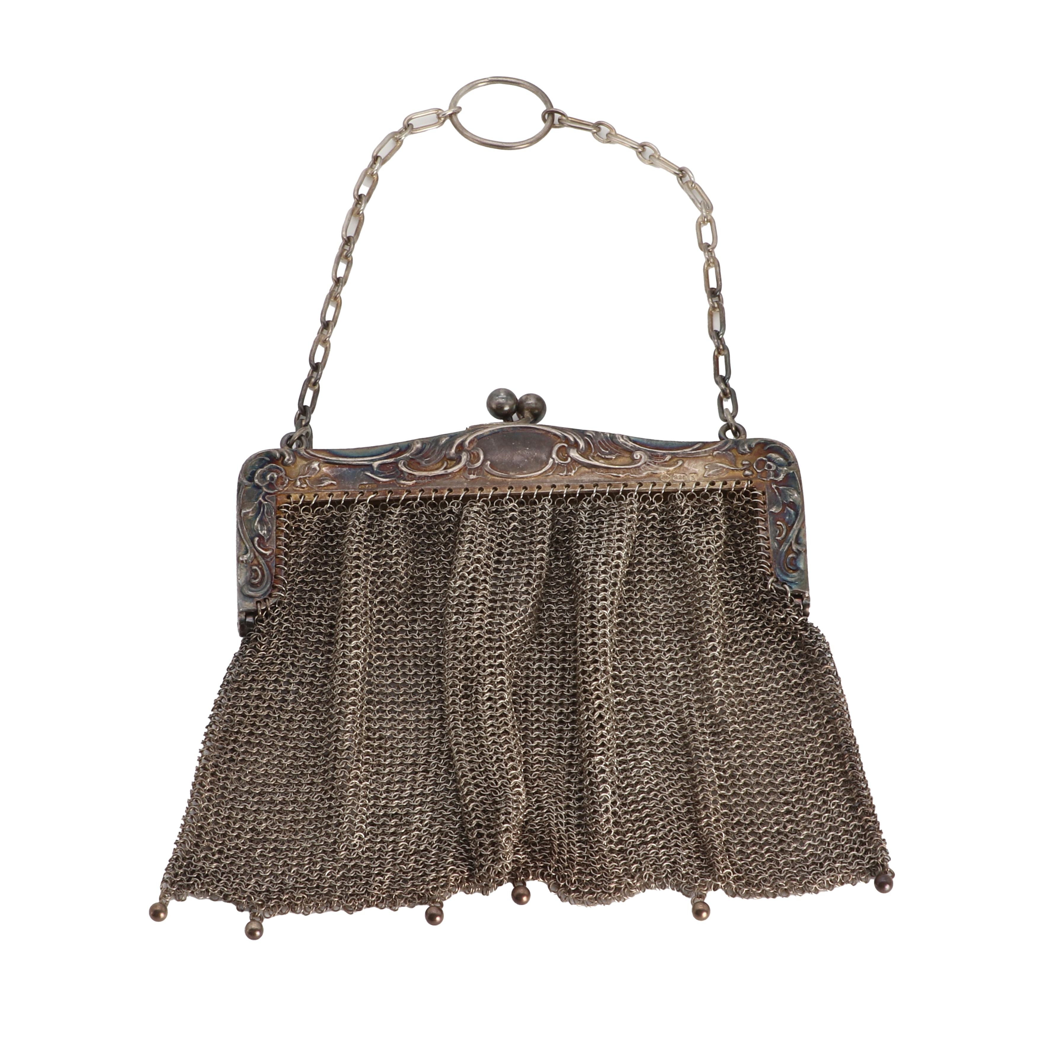 Lot 1017 - A silver chain mesh purse,