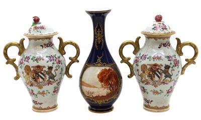 Lot 75 - A pair of Samson porcelain vases