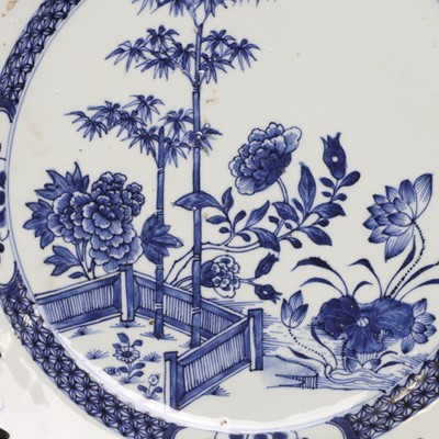 Lot 54 - A collection of three Chinese blue and white chargers