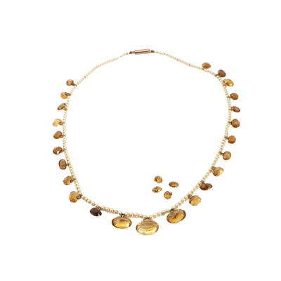 Lot 9 - An early 20th-century faux pearl and citrine necklace
