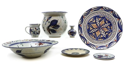 Lot 209 - A collection of studio pottery