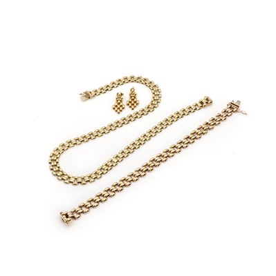 Lot 1234 - A matched  suite of 9ct gold brick link necklace, bracelet and earrings