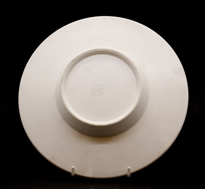 Lot 102 - A Wedgwood pottery bowl