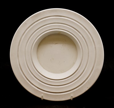 Lot 102 - A Wedgwood pottery bowl