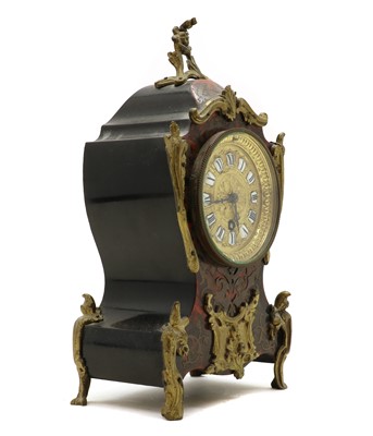 Lot 129 - A French Boulle work mantel clock