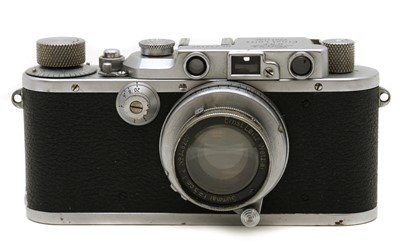 Lot 164 - A Leica IIIA Rangefinder camera