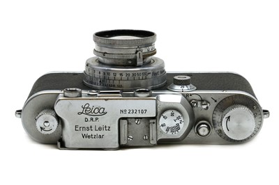 Lot 164 - A Leica IIIA Rangefinder camera