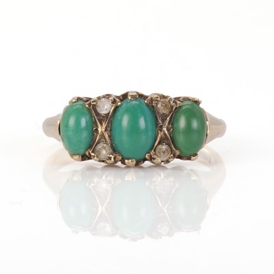Lot 25 - A 9ct gold turquoise and paste ring