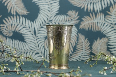 Lot 242 - A Dutch-style silver-gilt beaker