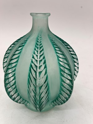 Lot 263 - A Rene Lalique Malines glass vase