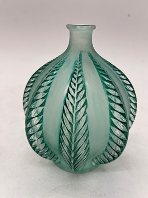 Lot 263 - A Rene Lalique Malines glass vase
