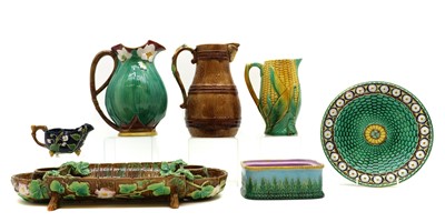 Lot 80 - A collection of majolica pottery