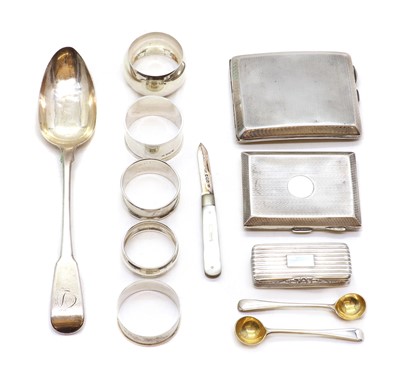 Lot 40 - A collection of silver items