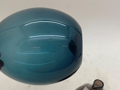 Lot 265 - A pair of Finnish 'Bird' glass vases