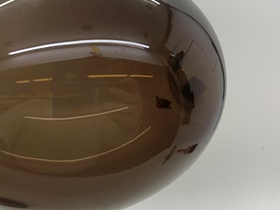 Lot 265 - A pair of Finnish 'Bird' glass vases