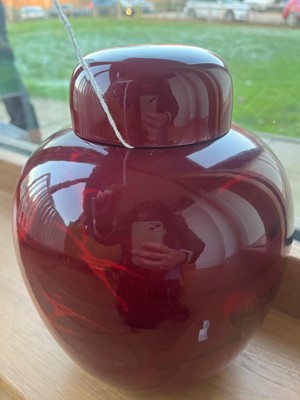 Lot 216 - A Bernard Moore flambe urn