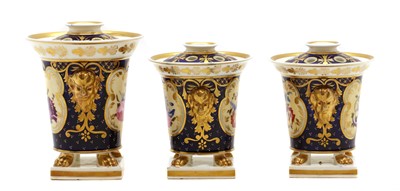 Lot 224 - An English porcelain pot pourri garniture