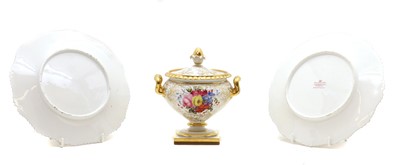 Lot 235 - A group of Flight, Barr & Barr Worcester porcelain