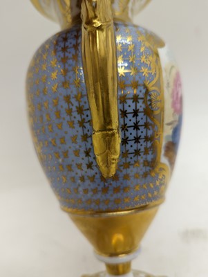 Lot 231 - A Chamberlain's Worcester porcelain vase